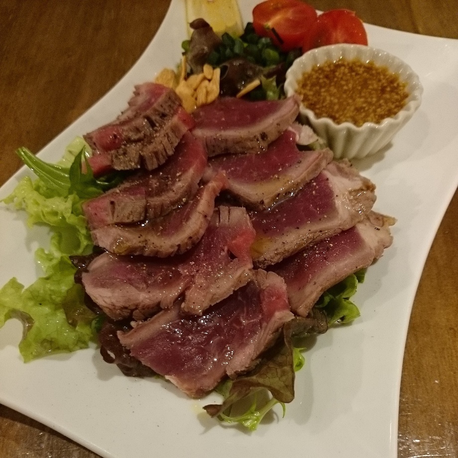 熟成牛のタタキ～ポン酢マスタードソース～（800）