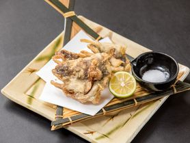 【串 / 揚】 活あなごの頭揚げ