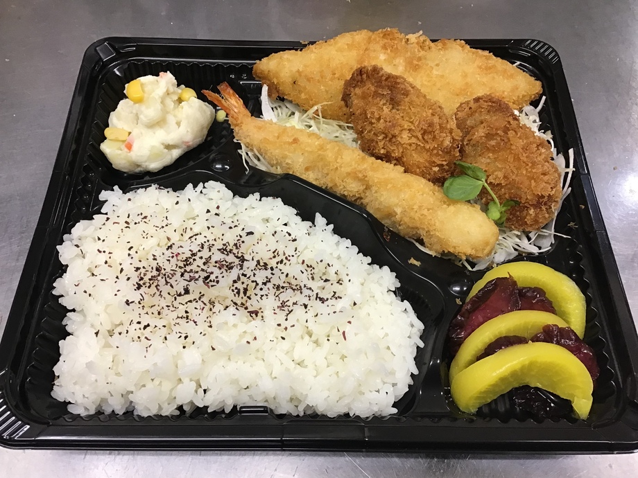 ミックスフライ弁当