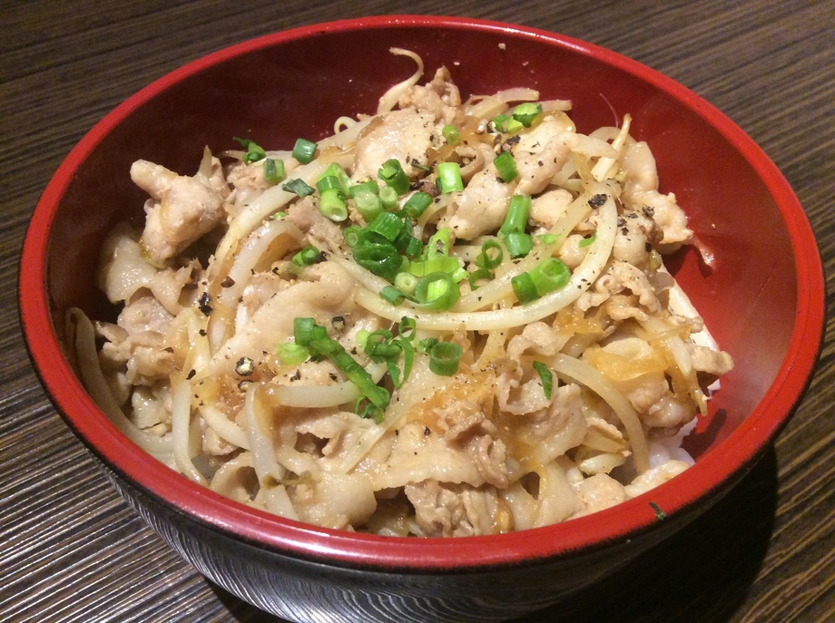 ランチ ぶた丼（500円）