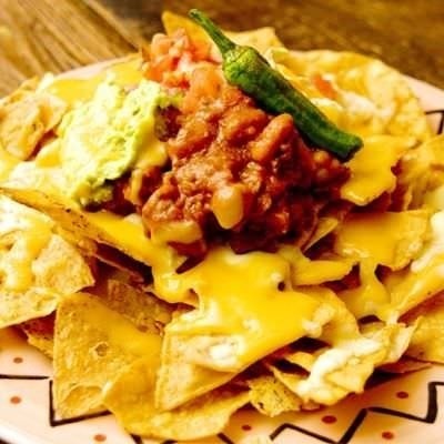 メキシコのおつまみ「ナチョス」（５００円）