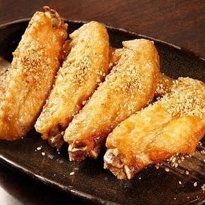「ジューシー手羽揚げ」（６００円）