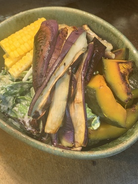 季節野菜の岩のりサラダ