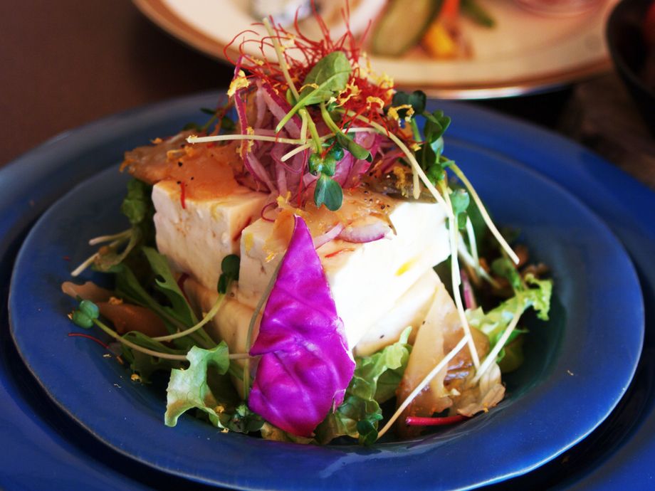 アジアン仕立ての冷奴