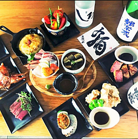 【各種宴会にオススメ】その日の旬な食材を使用した鮮魚抜群の刺し盛りなど≪２時間飲み放題付全7品≫大将おまかせコース　4,500円～（500円単位でコース料理の金額を変更できます。）