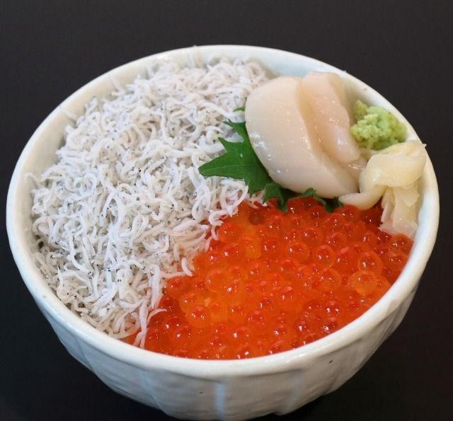 イクラしらす丼・お味噌汁付き」｜北海番屋(ホッカイバンヤ)のメニュー