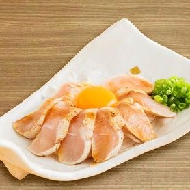 極み鶏　大摩桜のささみユッケ