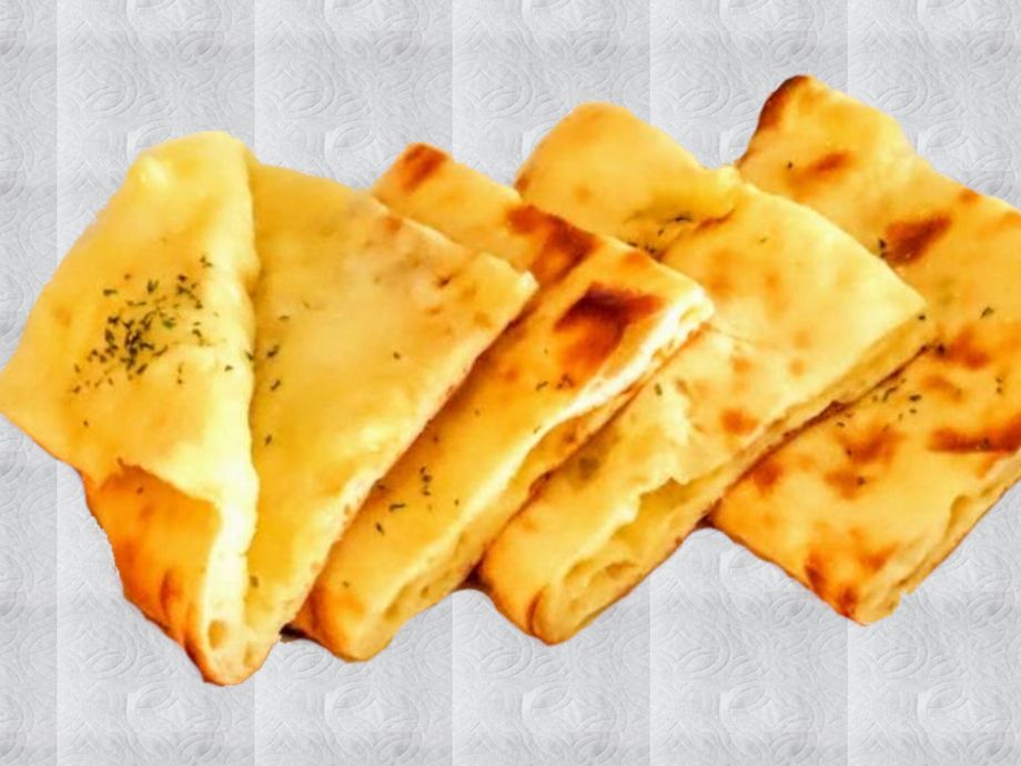 チーズナン（＋300円）（￥300）