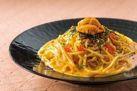 ”うにといくら”の濃厚うにクリームソース