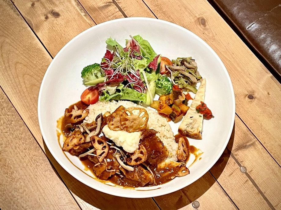 プレートランチ（¥1230）