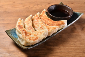 ジャンボAQ餃子　4個