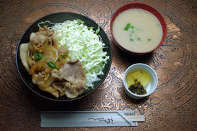 しょうが焼き丼（大人気！）