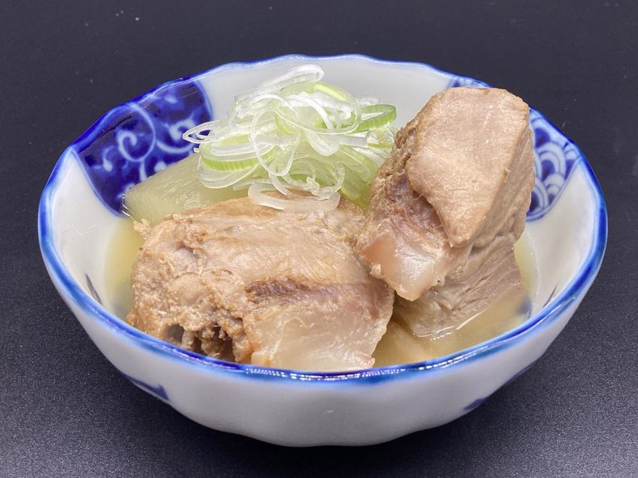 寿司屋の塩煮込み（420円(税込462円)）