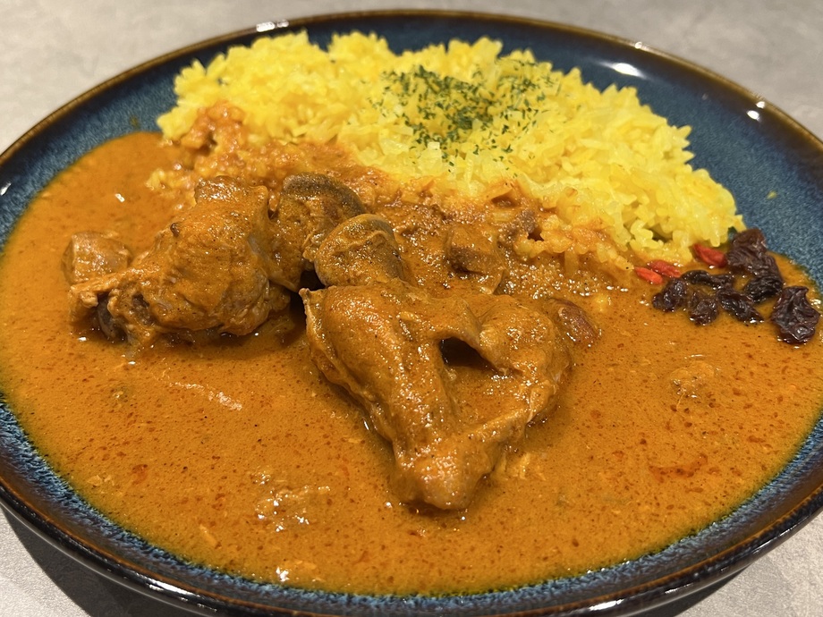 ★新登場★ごろっと手羽元バターチキンカレー（1800）