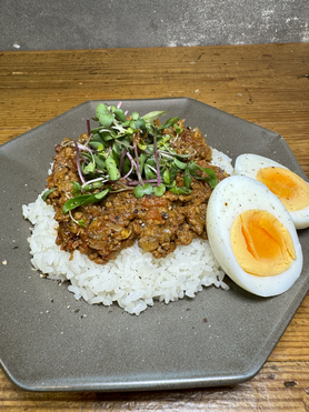 自家製！スパイシーキーマカレー