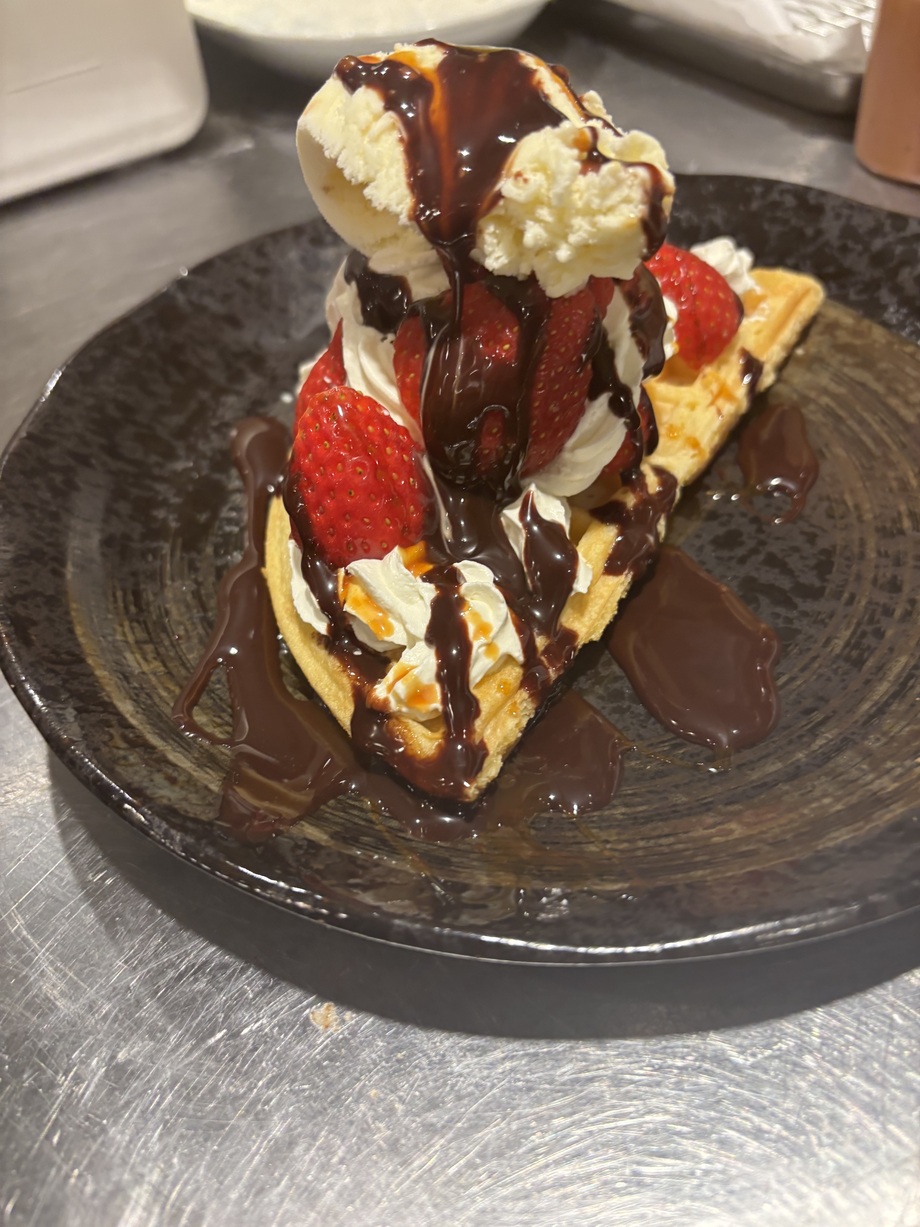 いちごアメリカンワッフルハーフサイズ🍓