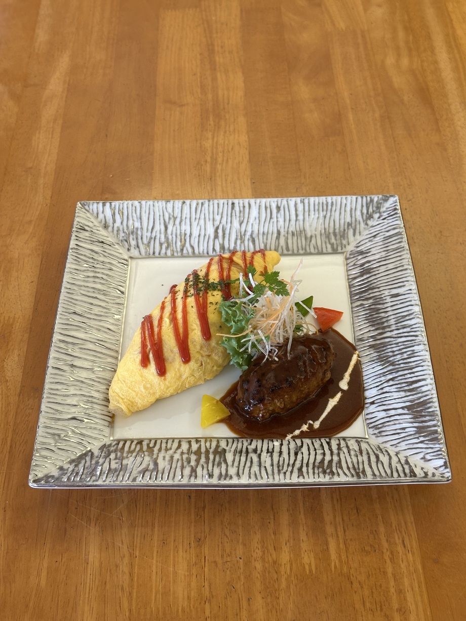オムライス＆ハンバーグランチ（1,700円）