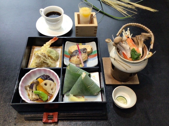 平日限定メニュー　　たつみランチ（花）
