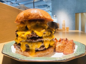 平日限定！ワンパウンドチーズバーガー