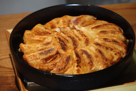 鉄板の焼きぎょうざ（２０個）
