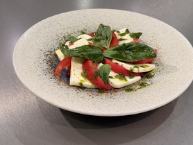 三浦野菜フレッシュトマトのカプレーゼ🇮🇹🇮🇹