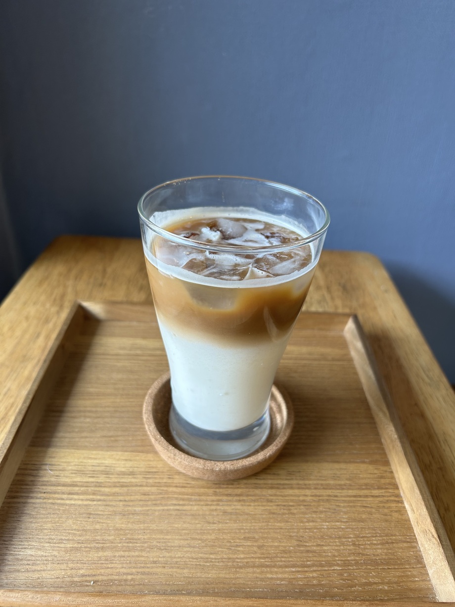 カフェラテ　ホット・アイス