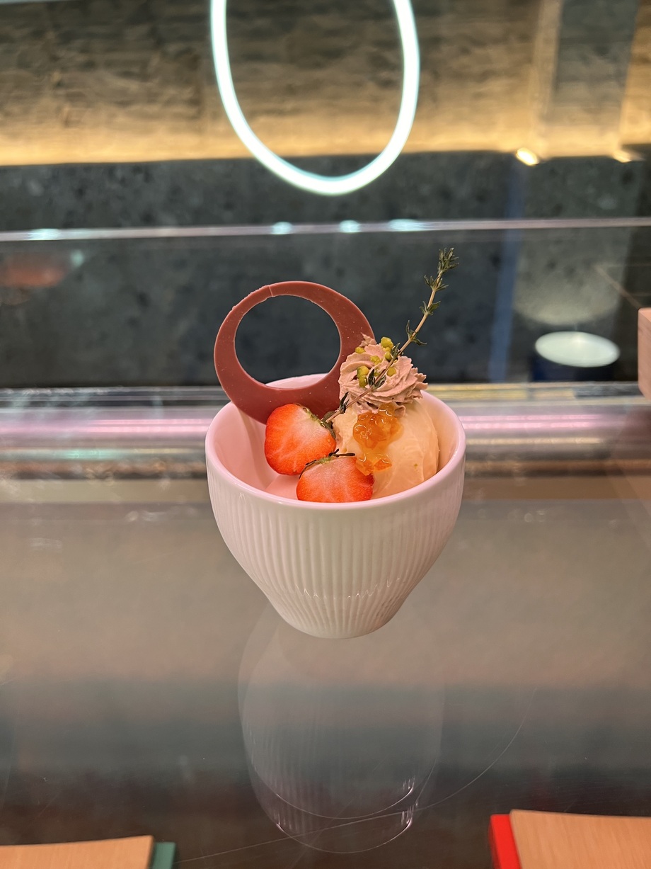 パフェ屋のティーカップアイス