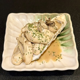 プリプリ旨い‼️ 北海道産 牡蠣バター醤油焼き