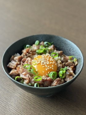 肉のっけ飯