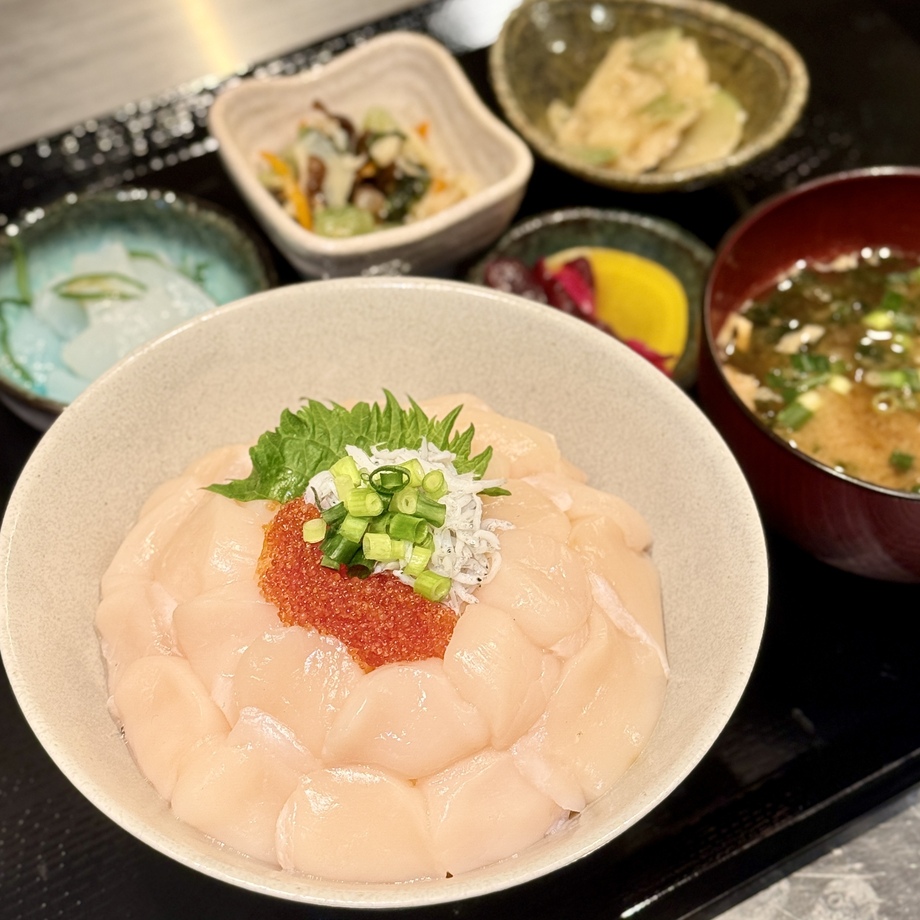 『NEW‼️』ほたて好き必見‼️ 野付産 天然ほたて贅沢丼
