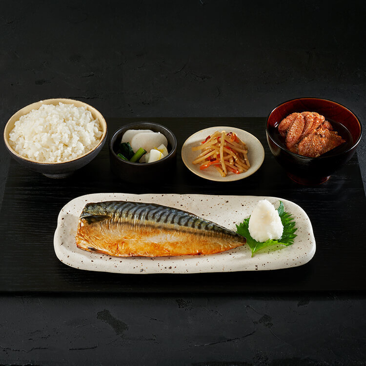 本日の市場定食(サバの味噌煮)