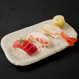 本日の鮮魚　三貫盛り