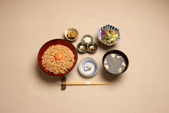 おみ乃　本家特製そぼろ丼