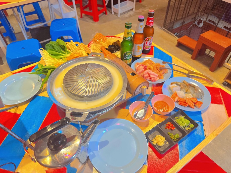 タイ式焼肉　ムーガタ食べ放題（3800）
