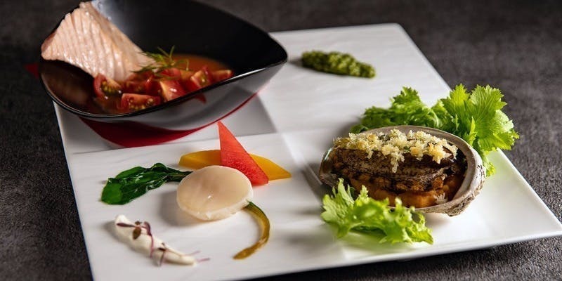 グロリアスコース【 記念日/Glorious 】鮑の香草オイル焼きや牛フィレのステーキフォアグラ添え など