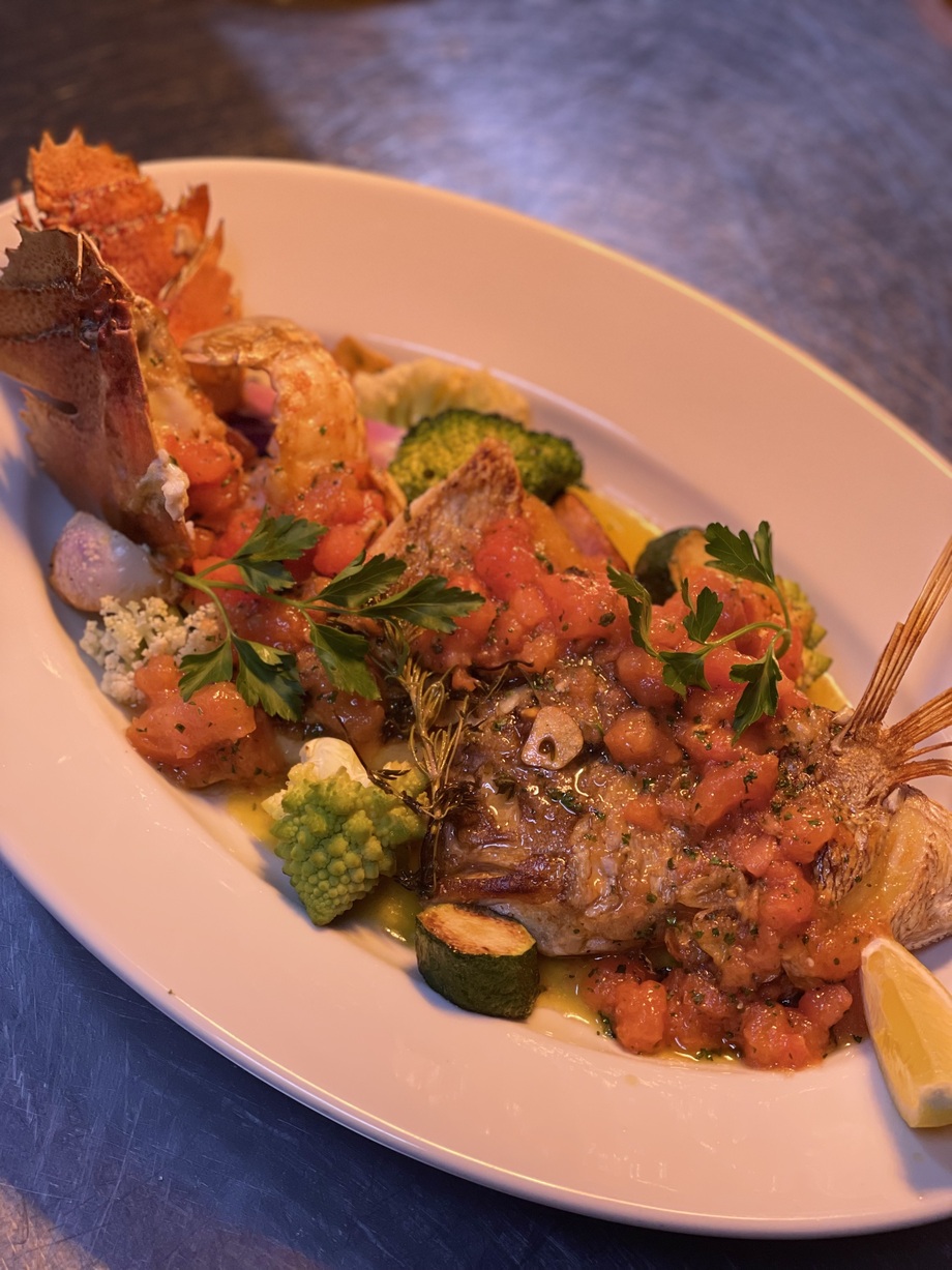 鮮魚の香草焼き