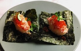 蟹いくら手巻き