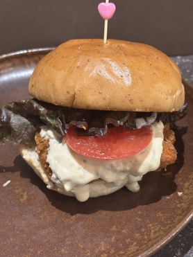 ⭐︎【ランチ限定】エビカツタルタルバーガー(ポテトドリンク付き)