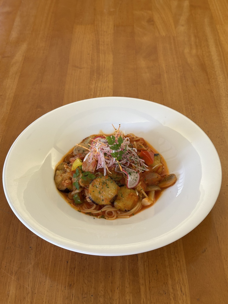 秋茄子のトマトソースパスタ（1,400円）