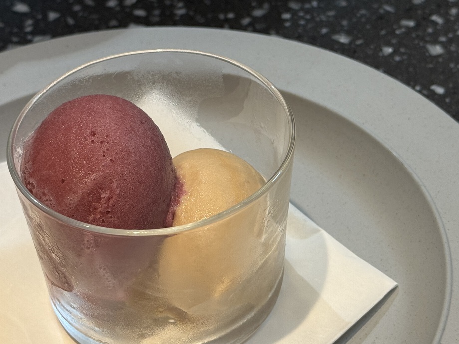 ソルベの盛り合わせ（巨峰＆アールグレイ）