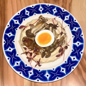 【期間限定】たまごときのこのお月見フムス