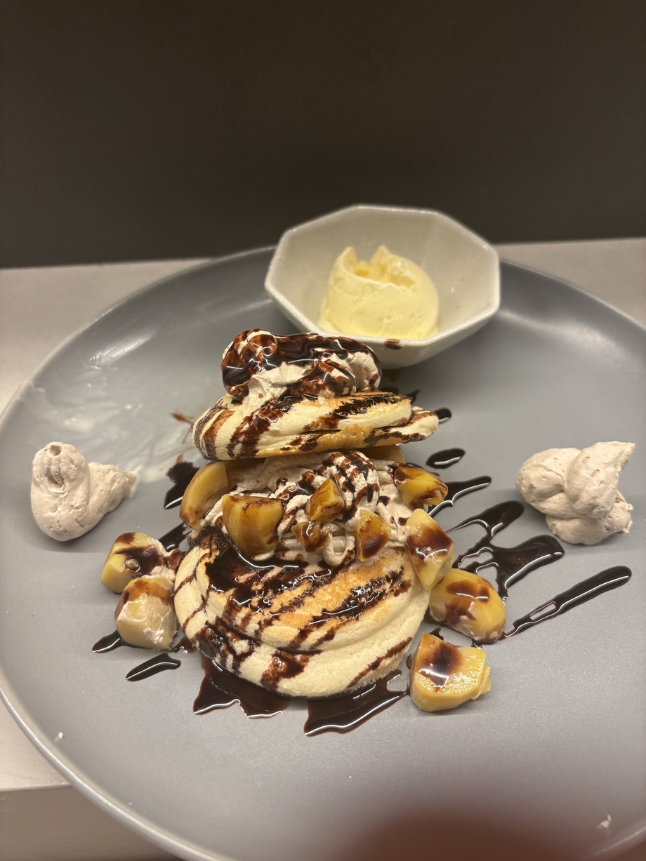 季節限定ふわふわマロンチョコレートパンケーキ🌰