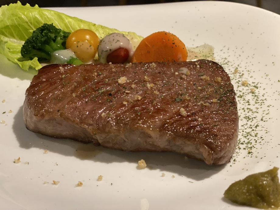 🉐厳選和牛のステーキ‼️（4500）