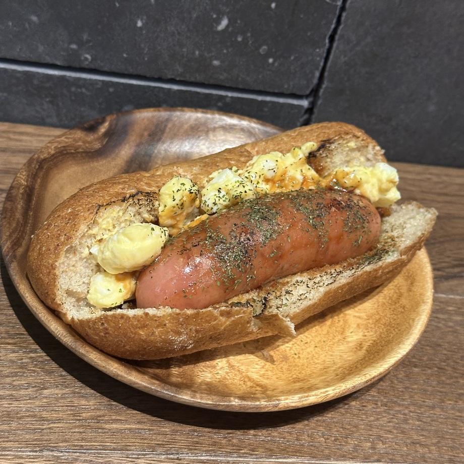 全粒粉パンのてりたまホットドック