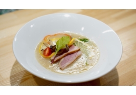 トリュフ鶏白湯soba