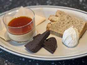 デザートの盛り合わせ