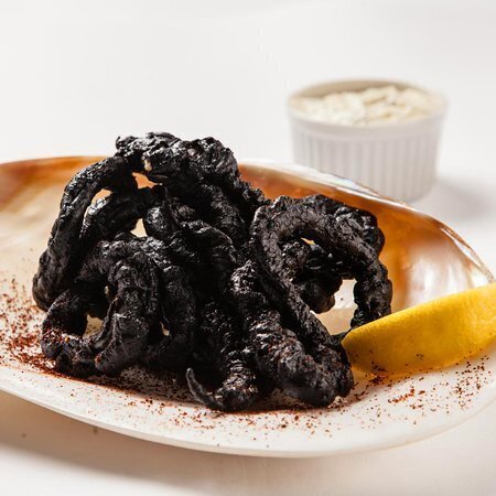 アオリイカのイカ墨フリット