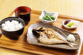 灰干しあじ定食