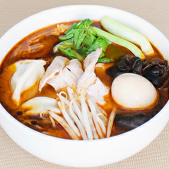 大人気！具だくさん麻辣湯（レギュラースープ）