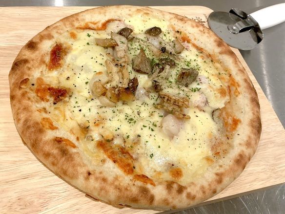 ピッツァ・ペスカトーレ